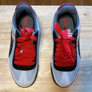 Puma Gray, Red and Black Athletic Shoes. Leather and Textile Upper.